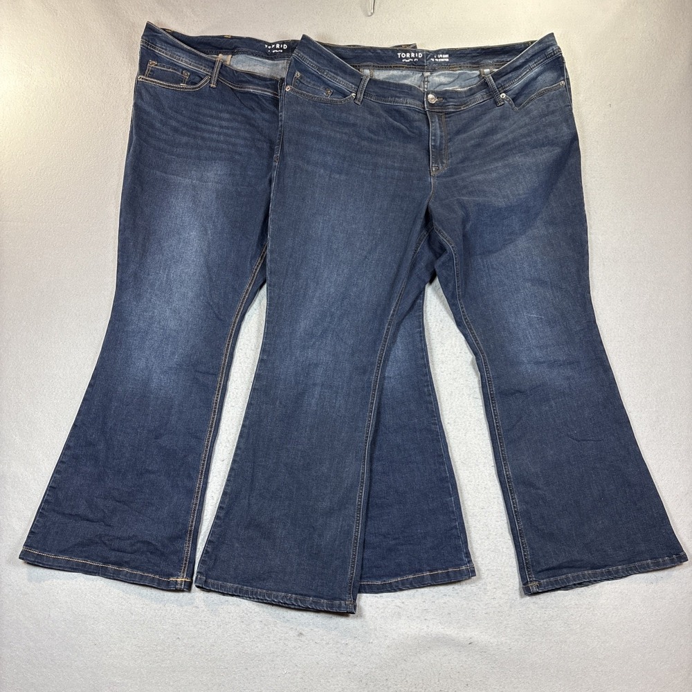 Torrid Blue Flare Women's‎ Jeans 24 R Stretch Dark Wash Whiskering Bohemian